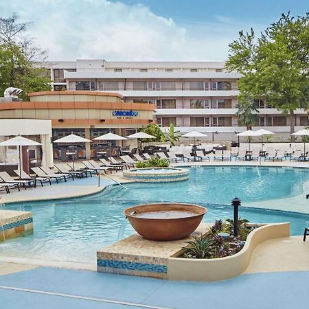 Hilton Trinidad & Conference Centre Hotel Belmont Exterior photo