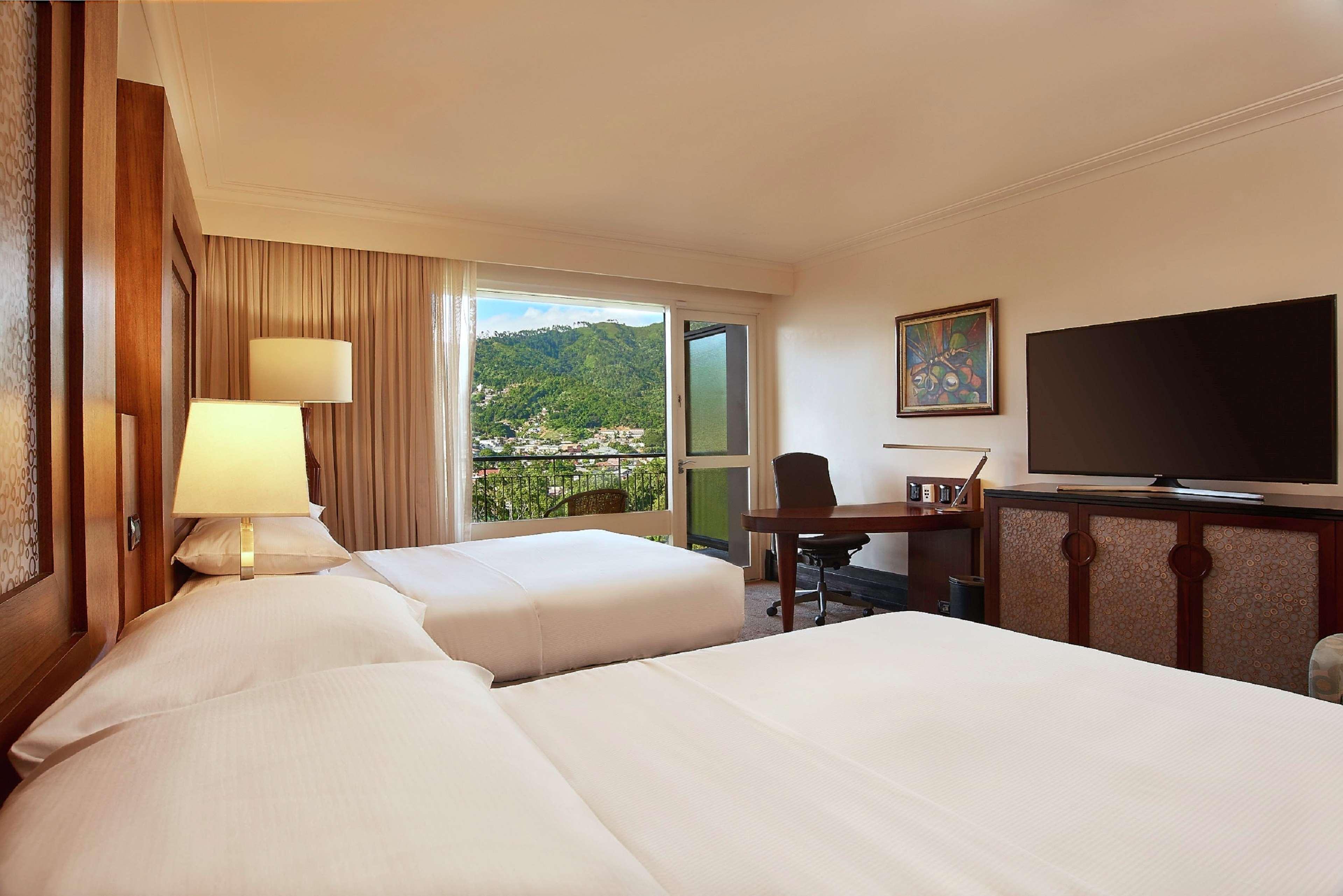 Hilton Trinidad & Conference Centre Hotel Belmont Exterior photo