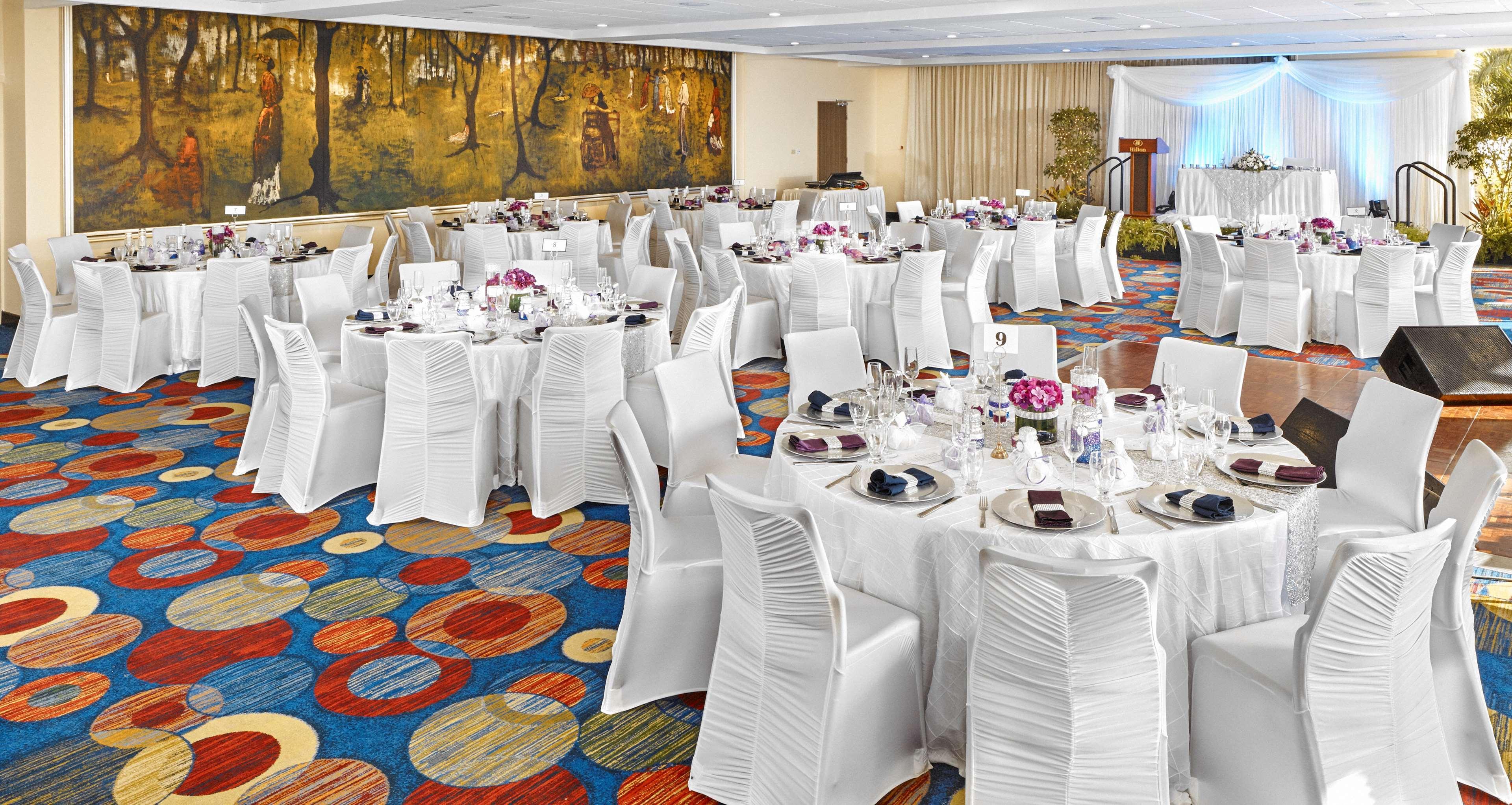 Hilton Trinidad & Conference Centre Hotel Belmont Exterior photo