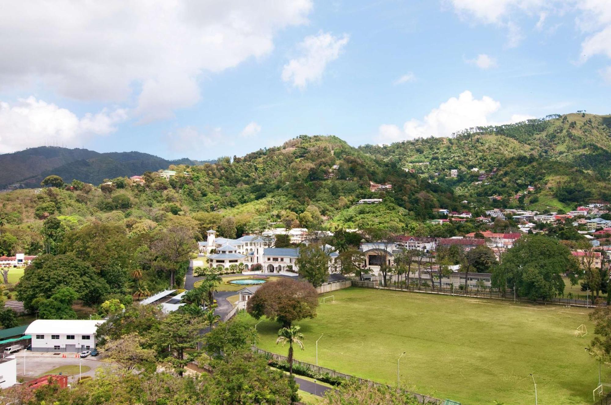 Hilton Trinidad & Conference Centre Hotel Belmont Exterior photo