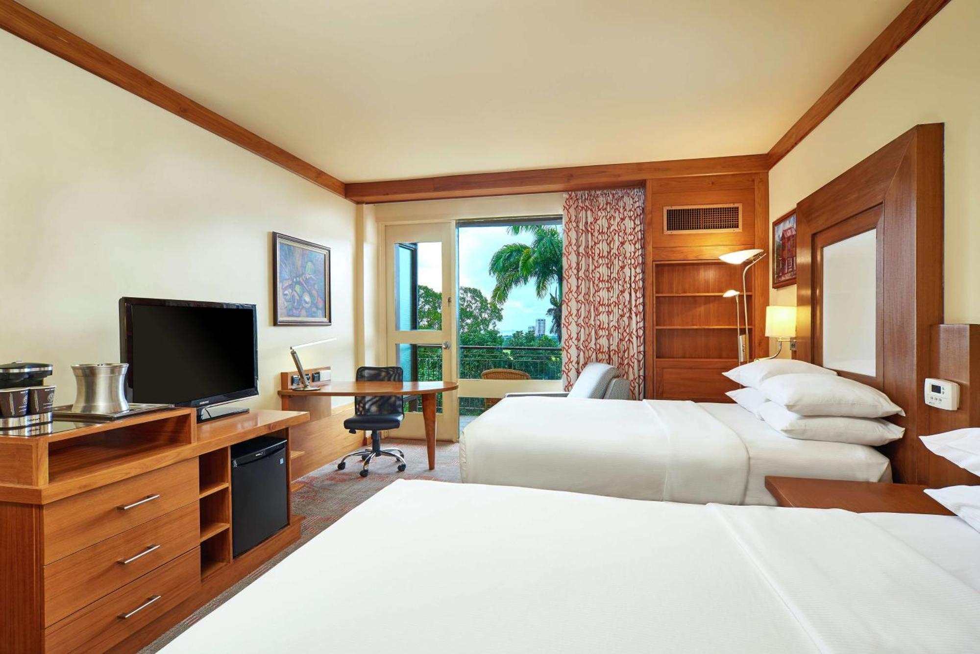 Hilton Trinidad & Conference Centre Hotel Belmont Exterior photo